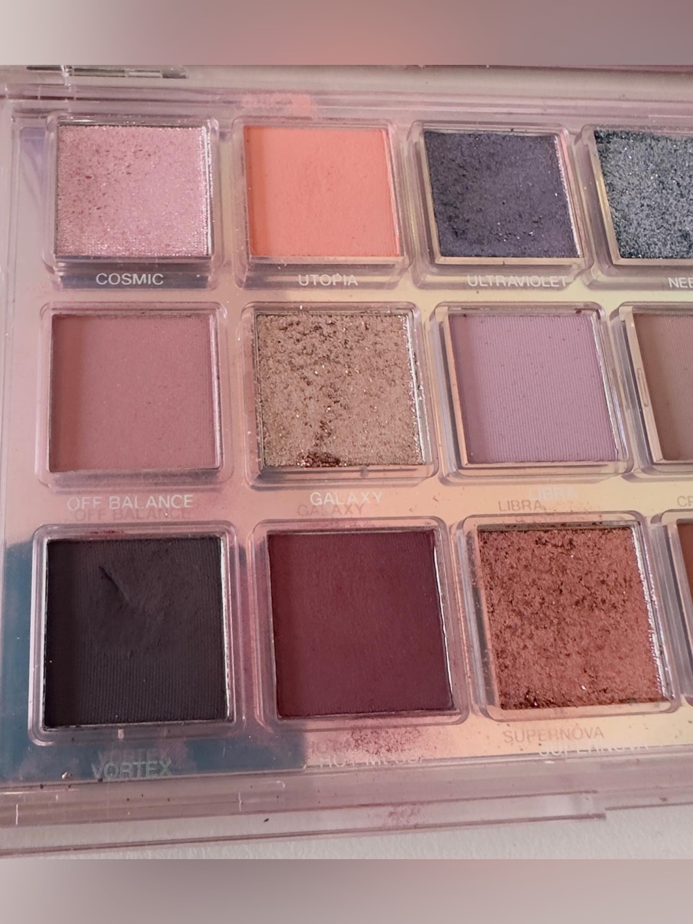 EUC Huda Beauty Mercury Retrograde Eyeshadow Palette - Picture 4 of 11